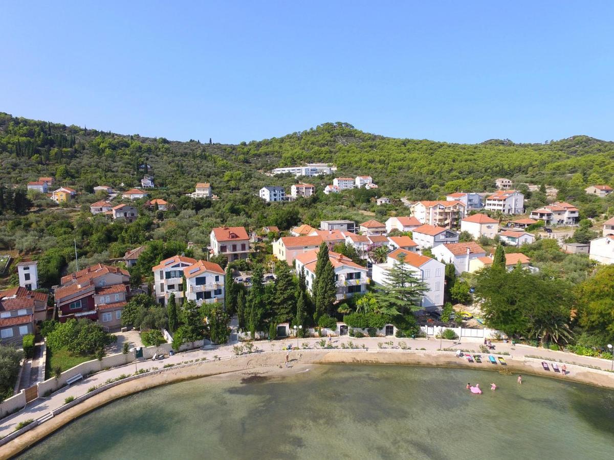 Vila Marijana Преко Екстериор снимка